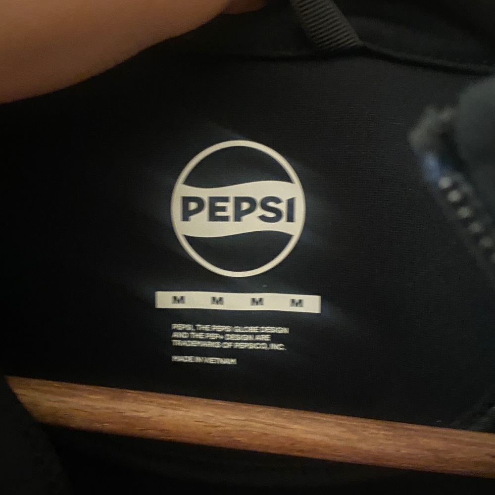 Pepsi Men's Black Zip-Up Sweater - Picture 3 of 4